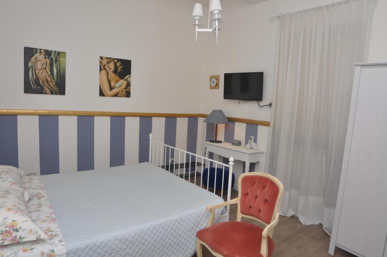 Bed and Breakfast Brenta 12 à Messine Extérieur photo