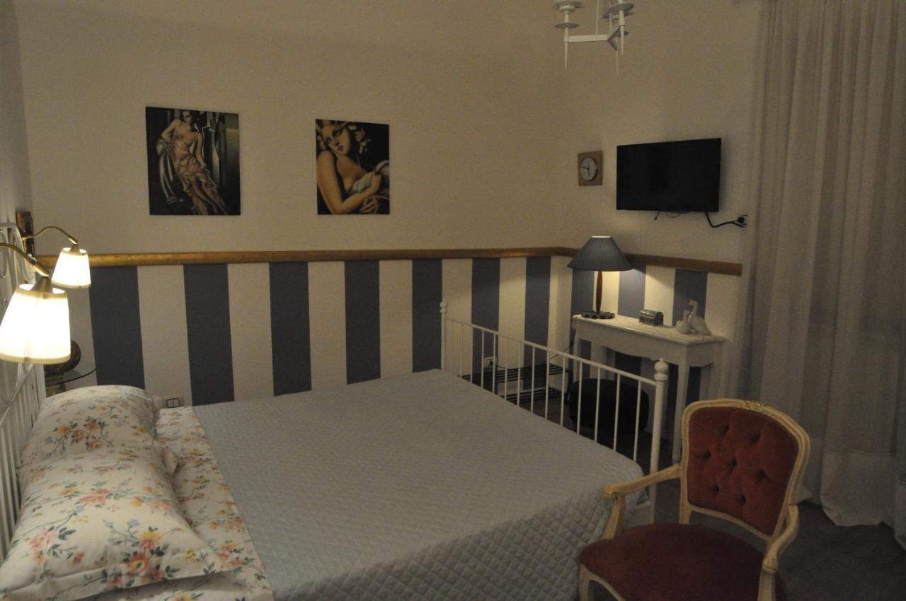 Bed and Breakfast Brenta 12 à Messine Extérieur photo